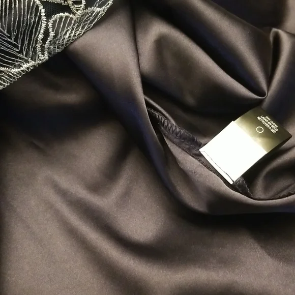 Stunning Tahari navy and white dress NWT - Picture 15 of 15